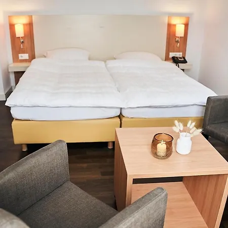 Hotel Parkhaus Huegel