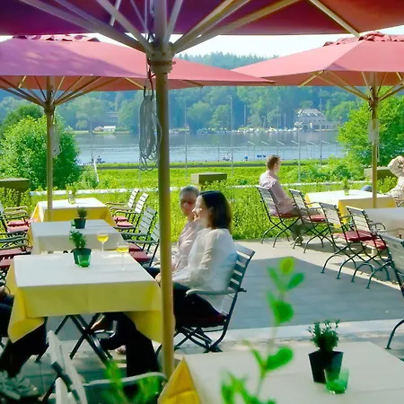 Hotel Parkhaus Huegel